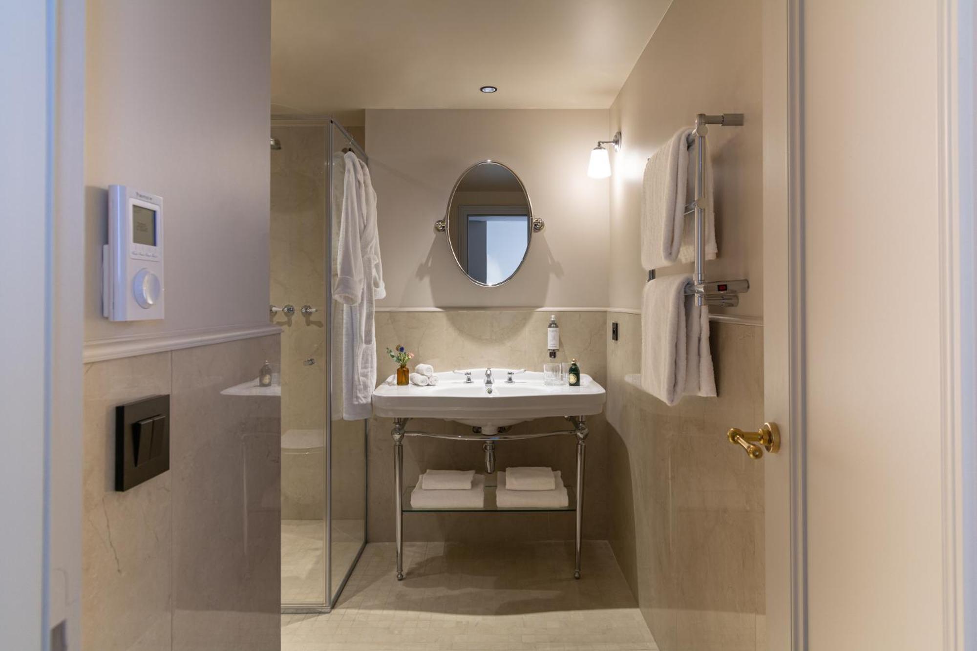Suite avec Terrasse et Accès au Spa
